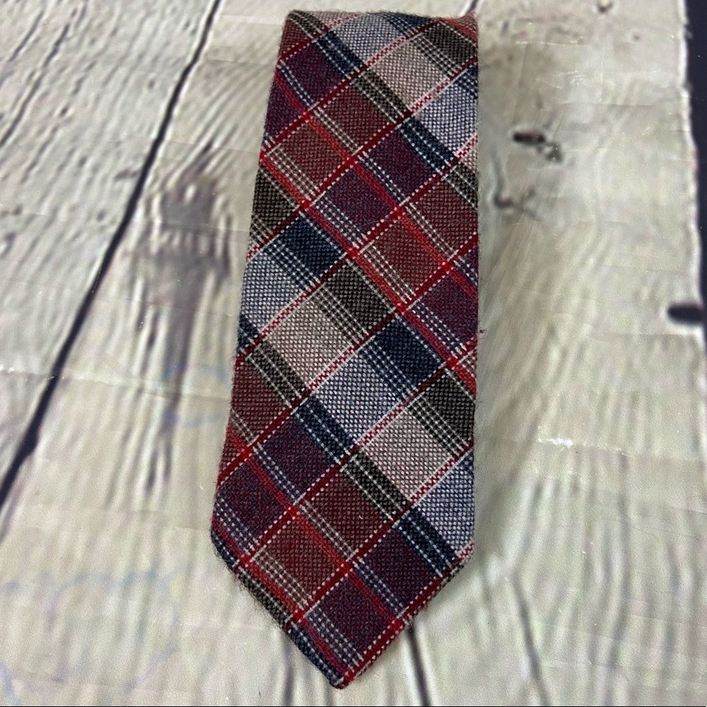 Vintage Sears traditional collection plaid red tie